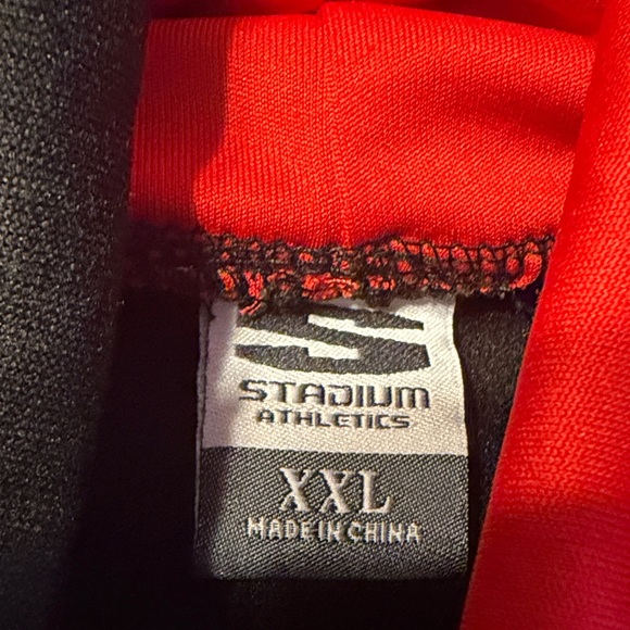 Wisconsin Black & Red Hooded Pullover Sweatshirt - Picture 2 of 3